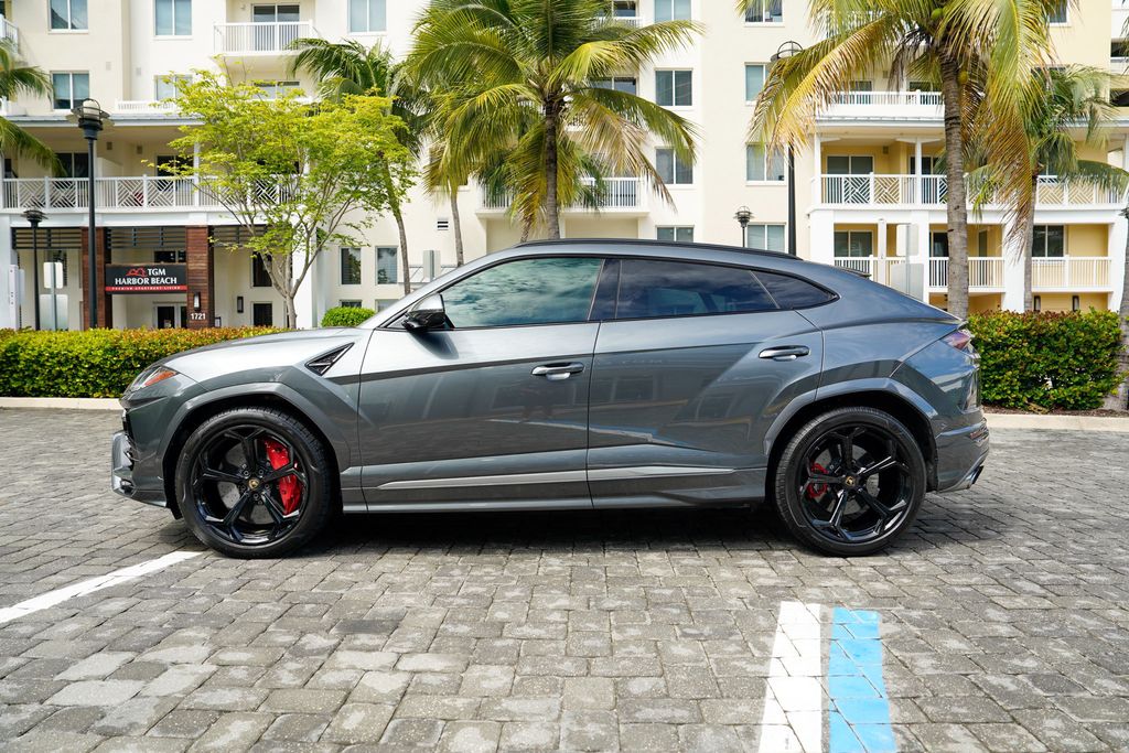 2019 Lamborghini Urus AWD - 22990901 - 13