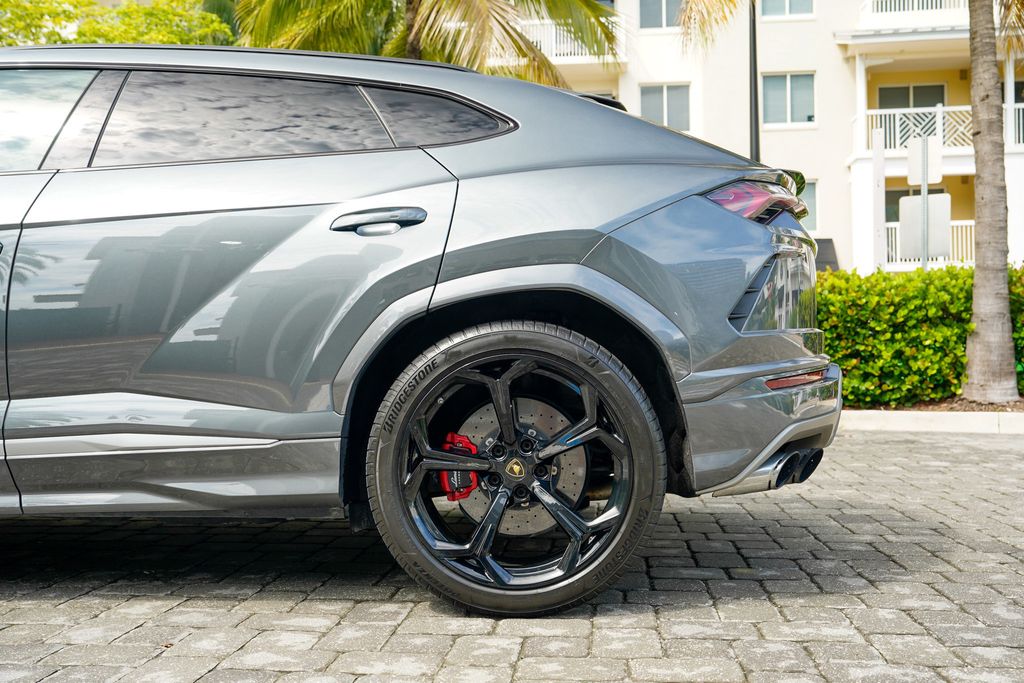 2019 Lamborghini Urus AWD - 22990901 - 14