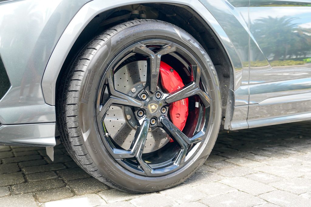 2019 Lamborghini Urus AWD - 22990901 - 40