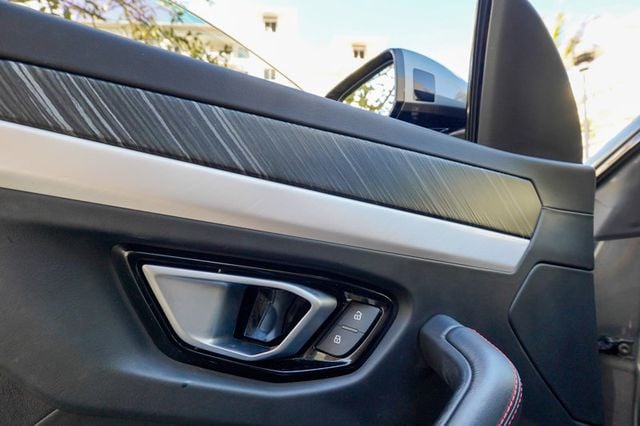 2019 Lamborghini Urus AWD - 22990901 - 50