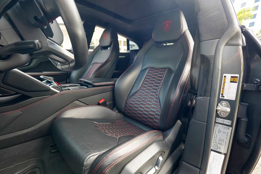 2019 Lamborghini Urus AWD - 22990901 - 54