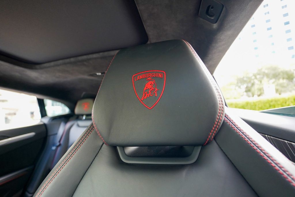 2019 Lamborghini Urus AWD - 22990901 - 56