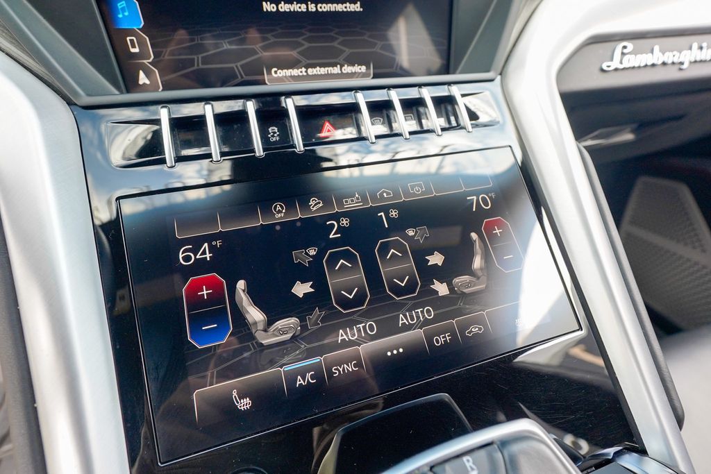 2019 Lamborghini Urus AWD - 22990901 - 64