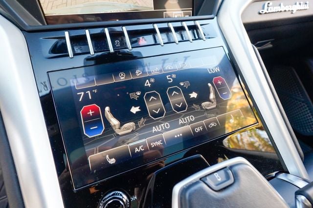 2019 Lamborghini Urus AWD - 22990901 - 65