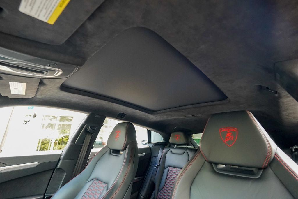 2019 Lamborghini Urus AWD - 22990901 - 69