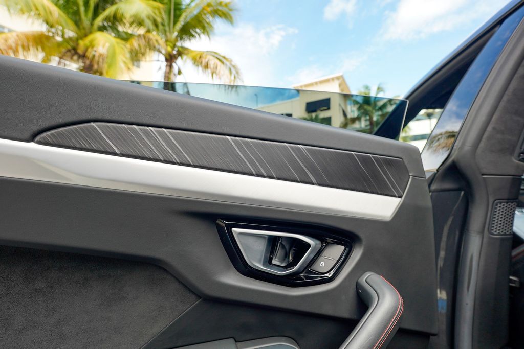 2019 Lamborghini Urus AWD - 22990901 - 71