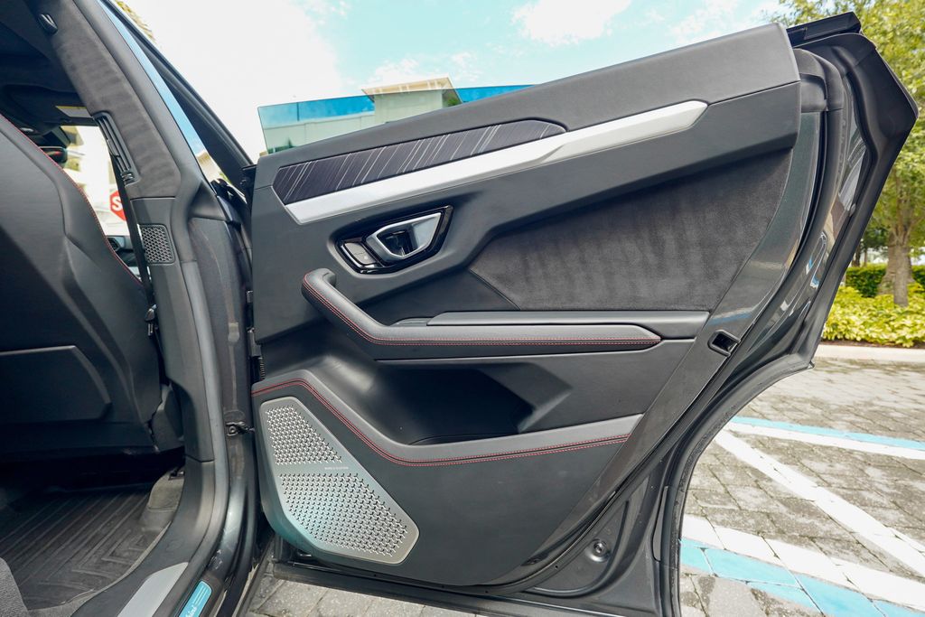 2019 Lamborghini Urus AWD - 22990901 - 88