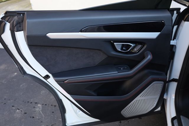 2019 Lamborghini Urus AWD - 22970716 - 16