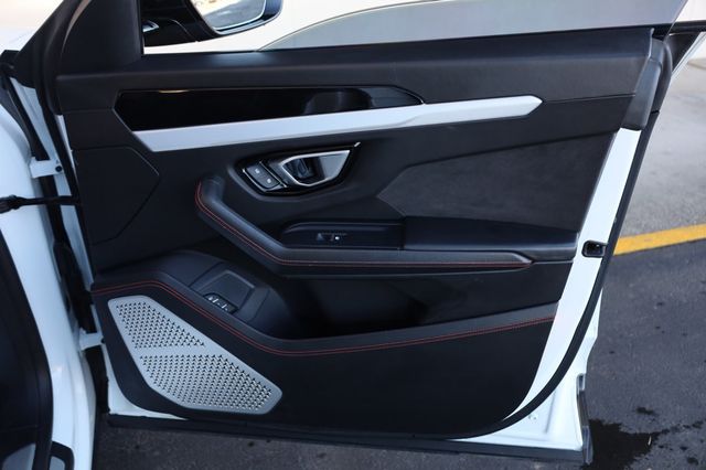 2019 Lamborghini Urus AWD - 22970716 - 22