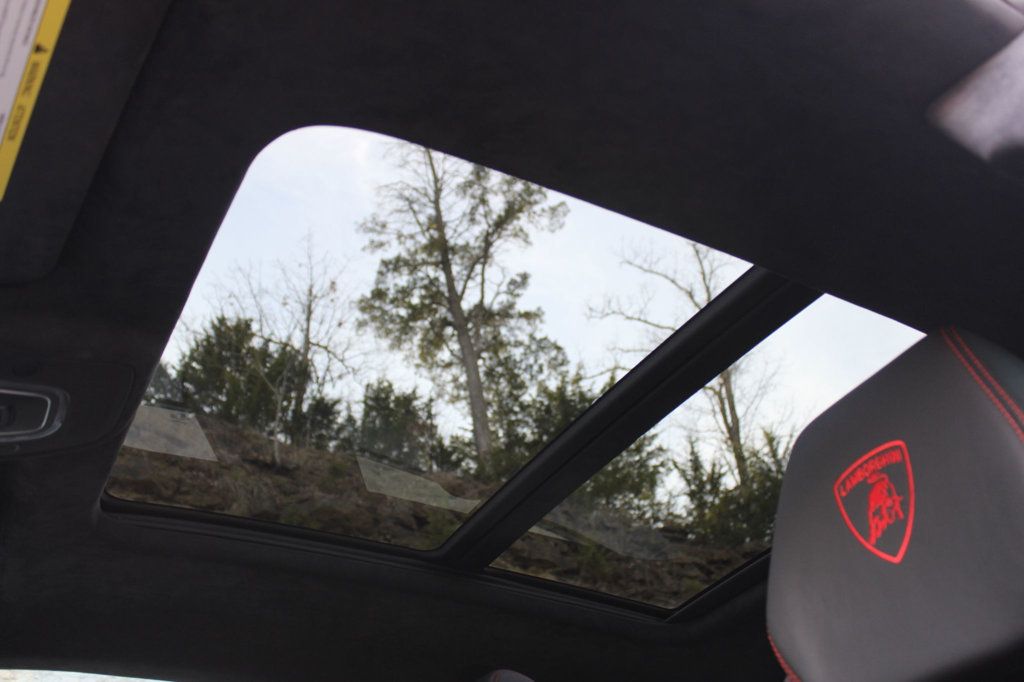 2019 Lamborghini Urus AWD - 22960204 - 19