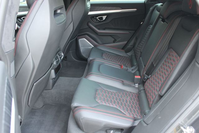 2019 Lamborghini Urus AWD - 22960204 - 32