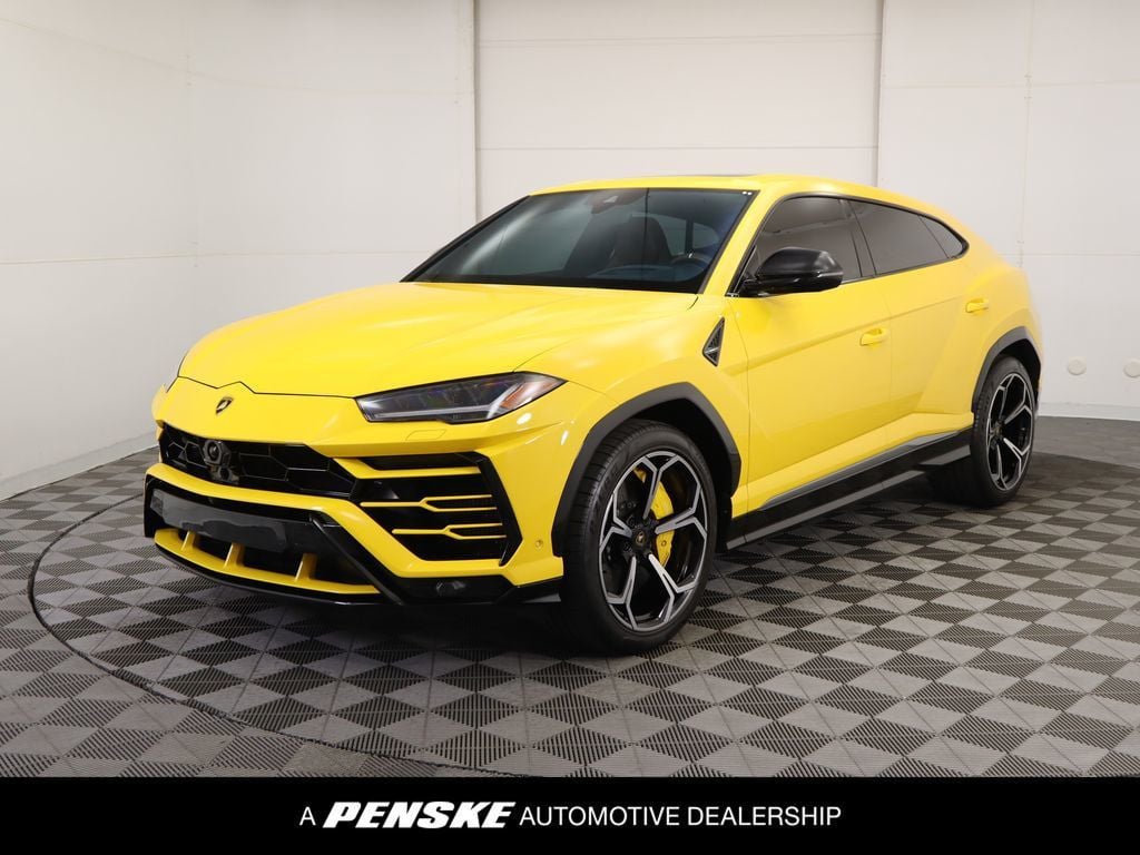 2019 Lamborghini Urus Base photo 37