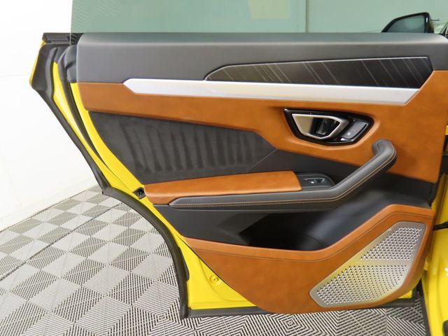 2019 Lamborghini Urus AWD - 22960416 - 25