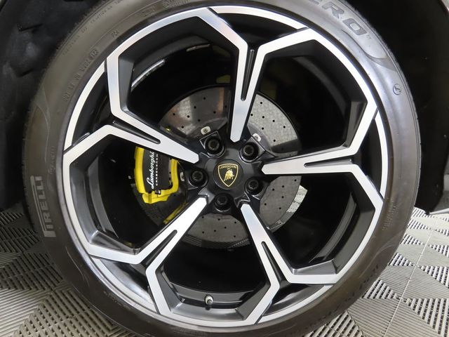 2019 Lamborghini Urus AWD - 22960416 - 30