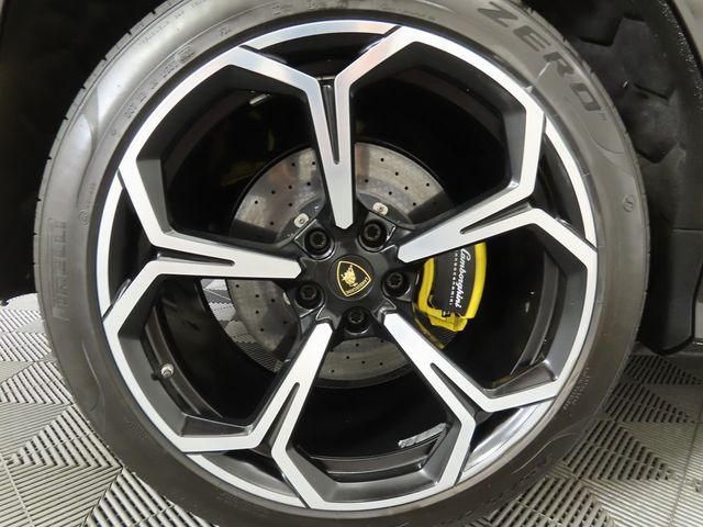 2019 Lamborghini Urus AWD - 22960416 - 31