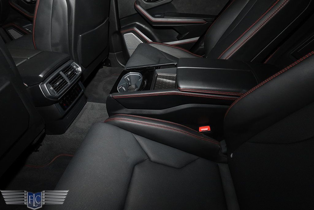 2019 Lamborghini Urus AWD - 22881659 - 18