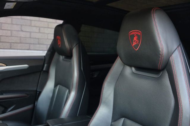 2019 Lamborghini Urus Base - 23064439 - 17