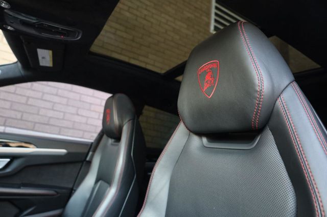 2019 Lamborghini Urus Base - 23064439 - 19