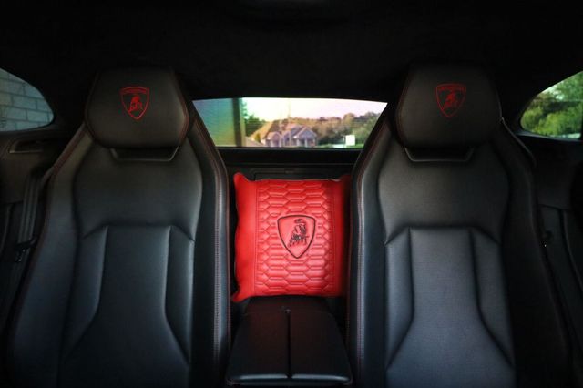 2019 Lamborghini Urus Base - 23064439 - 25
