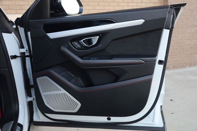 2019 Lamborghini Urus Base - 23064439 - 30