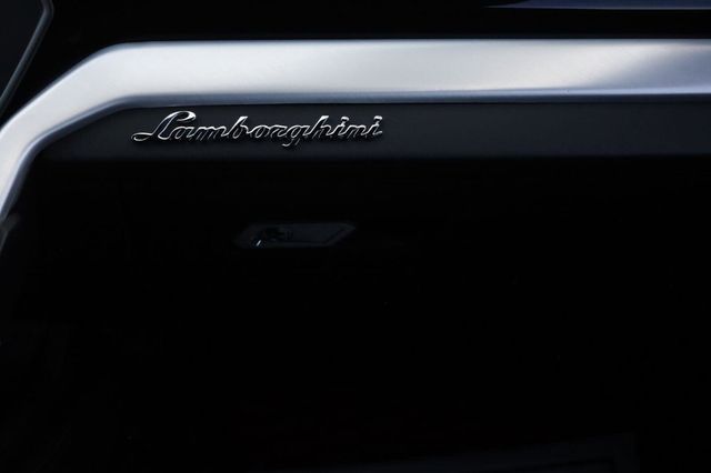 2019 Lamborghini Urus Base - 23064439 - 50