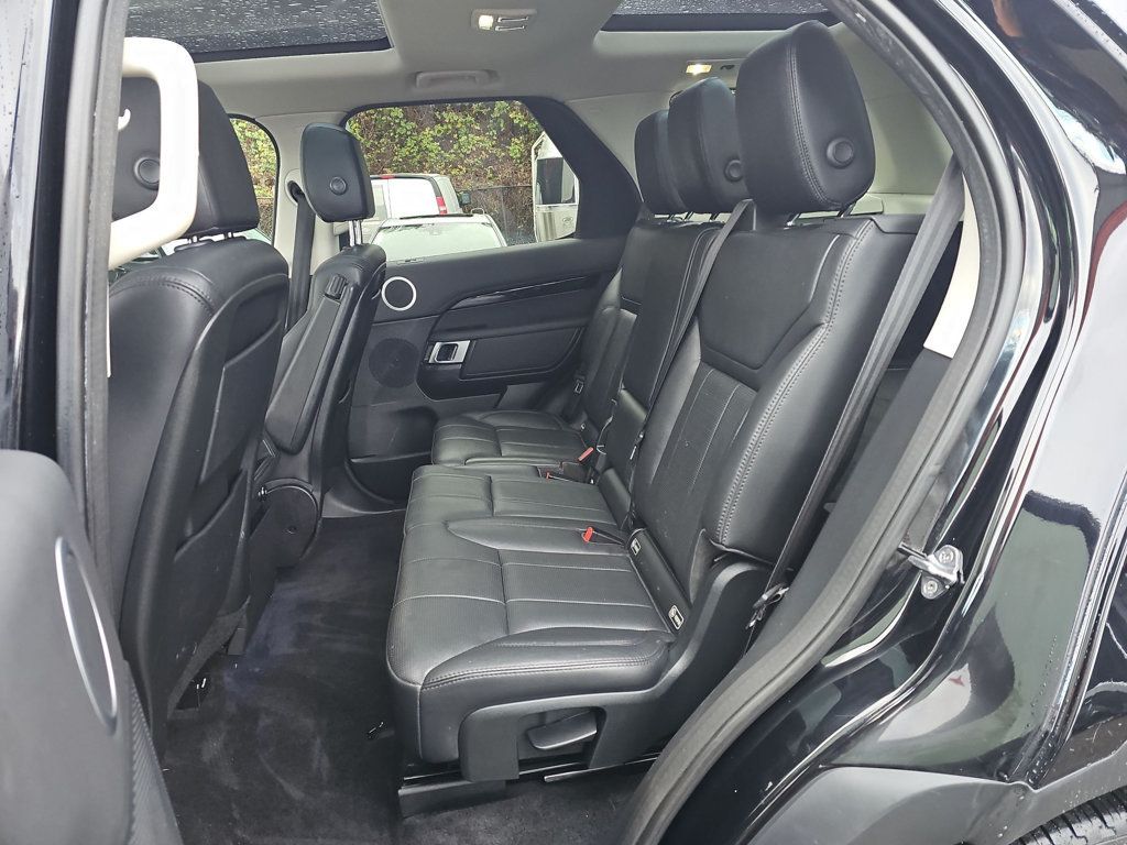 Land Rover Discovery photo 10