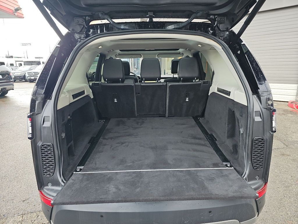 Land Rover Discovery photo 11