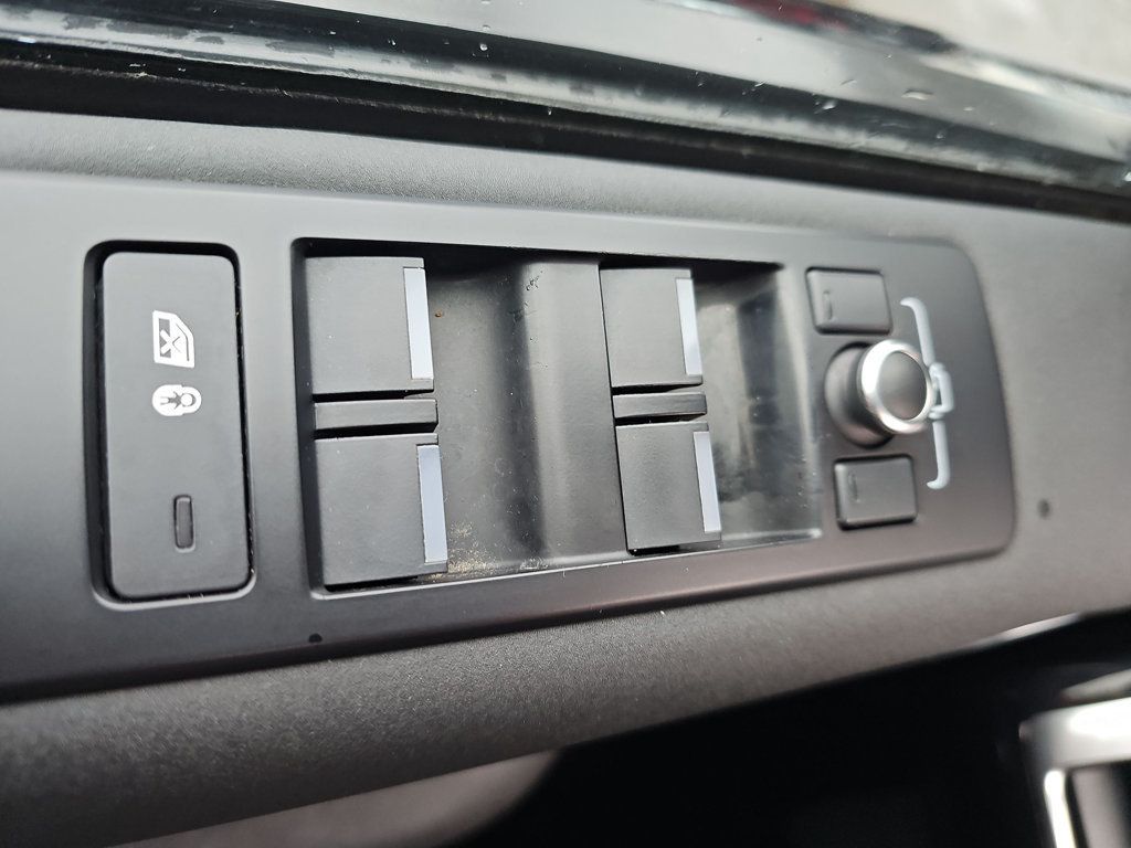 Land Rover Discovery photo 19