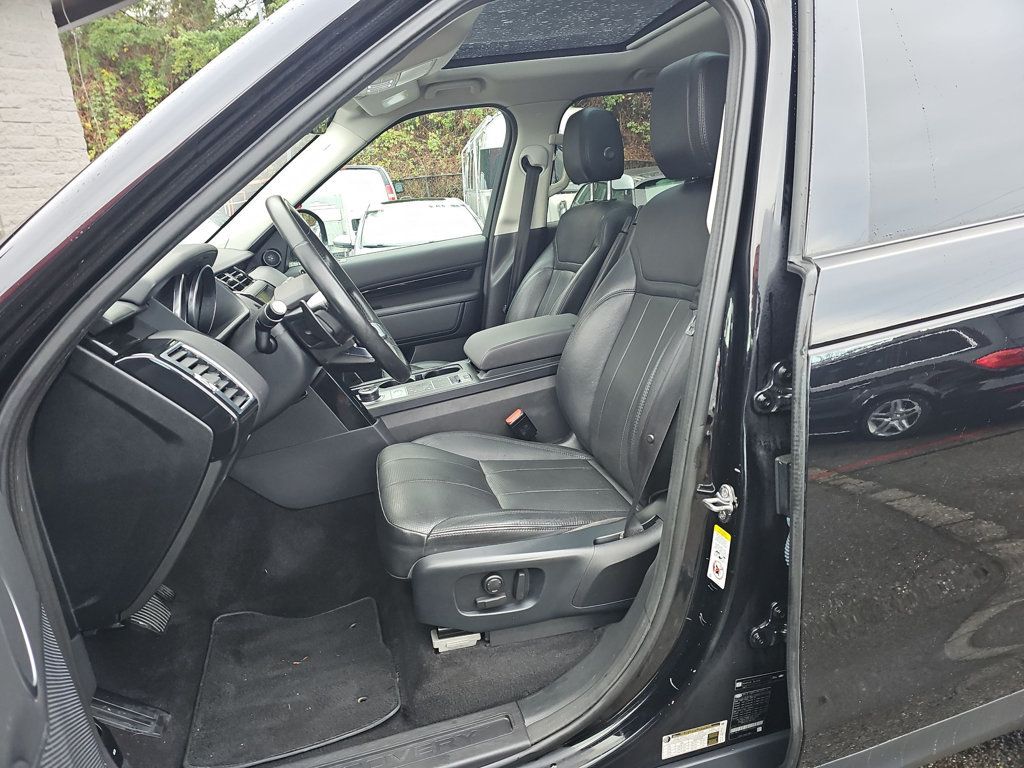 Land Rover Discovery photo 9