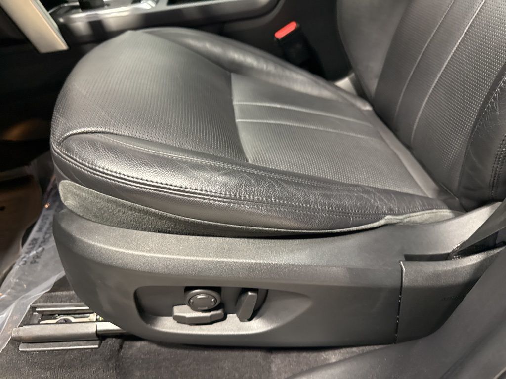 2019 Land Rover Discovery Sport HSE 4WD - 23005952 - 26
