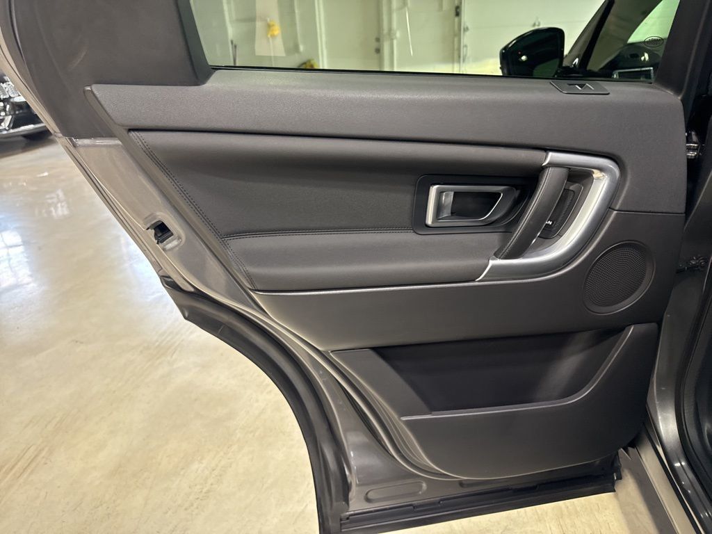 2019 Land Rover Discovery Sport HSE 4WD - 23005952 - 37