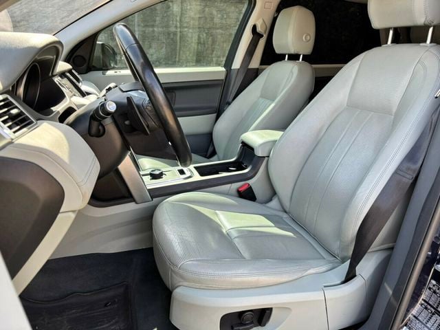 2019 Land Rover Discovery Sport SE 4WD - 23090023 - 10