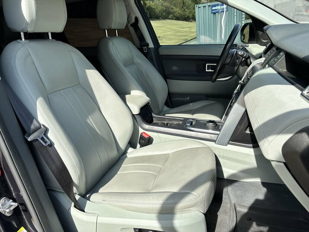2019 Land Rover Discovery Sport SE 4WD - 23090023 - 11