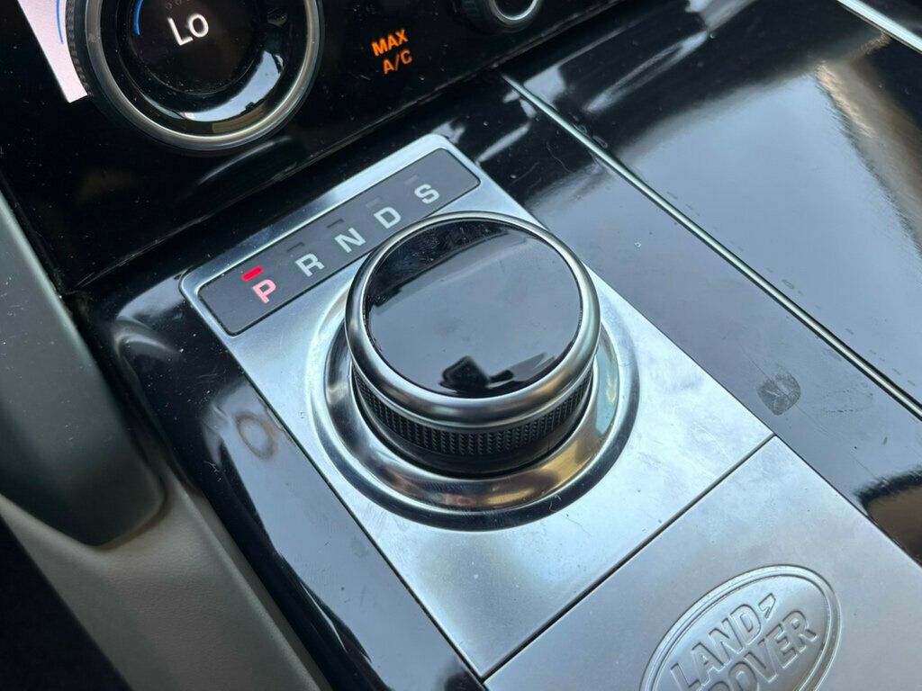 2019 Land Rover Range Rover Supercharged LWB photo 18