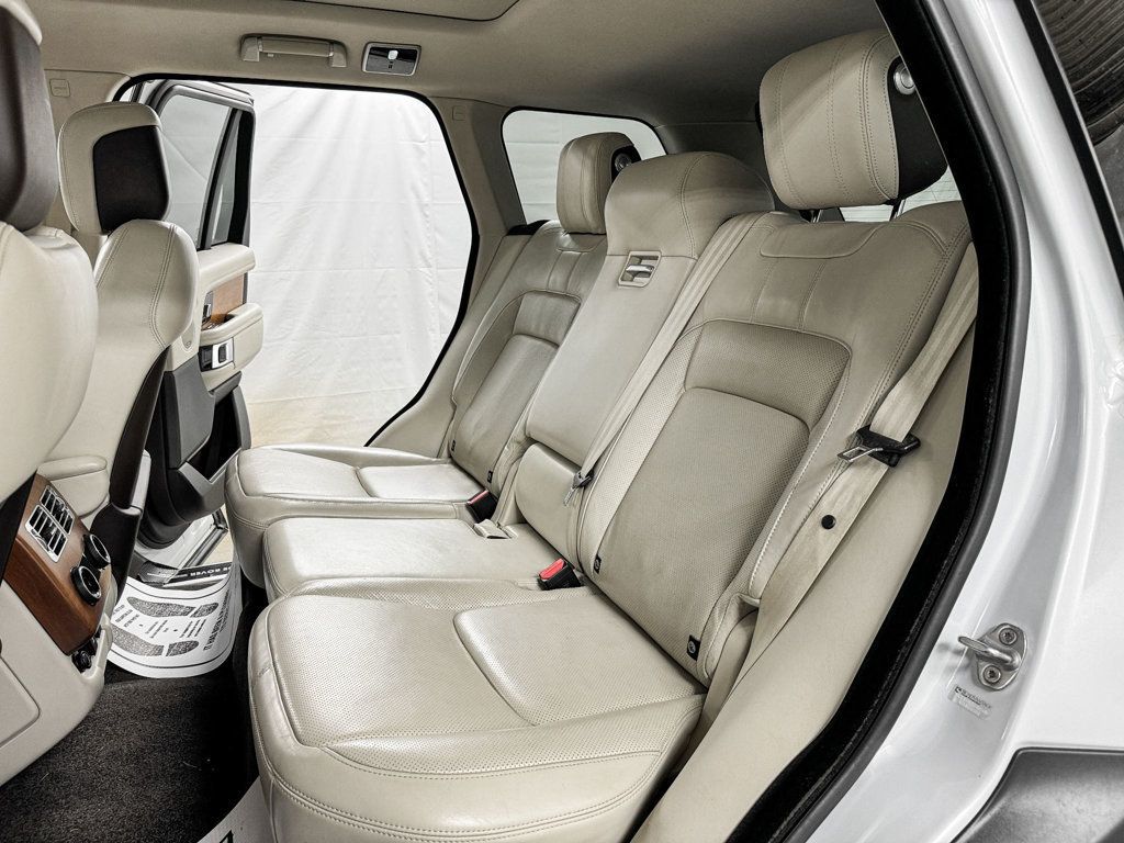 2019 Land Rover Range Rover HSE photo 10