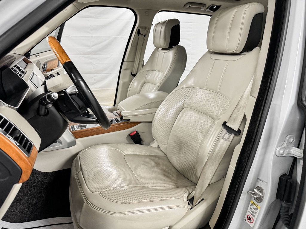 2019 Land Rover Range Rover HSE photo 9