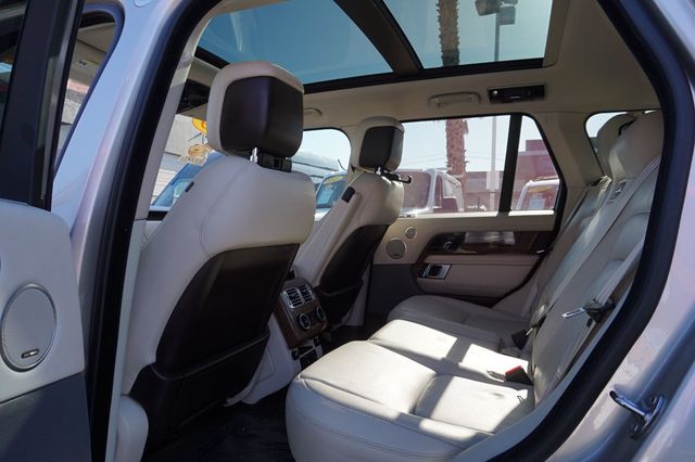 2019 Land Rover Range Rover HSE, ALL WHEEL DRIVE, PREMIUM WHEELS, PANO MOON ROOF, LEATHER - 23034921 - 19