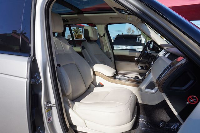 2019 Land Rover Range Rover HSE, ALL WHEEL DRIVE, PREMIUM WHEELS, PANO MOON ROOF, LEATHER - 23034921 - 22