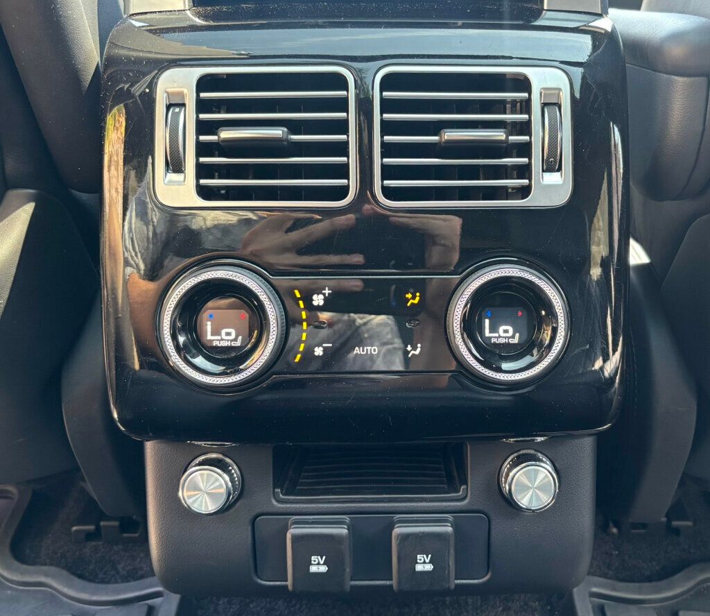 2019 Land Rover Range Rover SV Autobiography photo 4