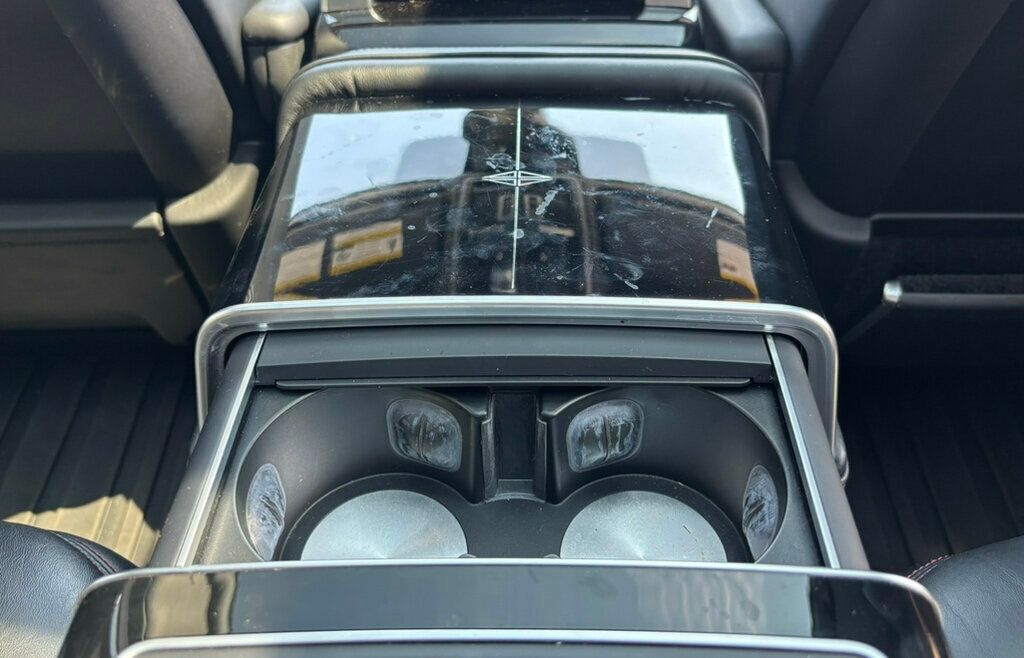 2019 Land Rover Range Rover SV Autobiography photo 13