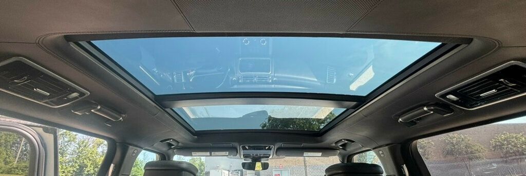 2019 Land Rover Range Rover RANGE ROVER SV AUTOBIOGRAPHY W/REAR SEAT ENTERTAINMENT 181K MSRP - 22898640 - 28