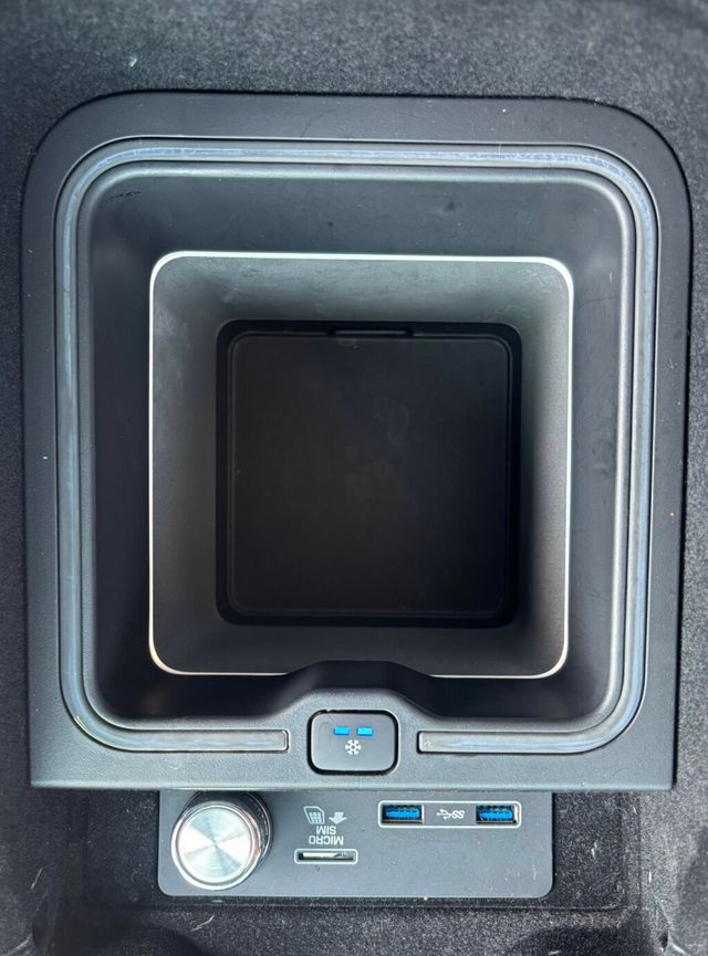 2019 Land Rover Range Rover RANGE ROVER SV AUTOBIOGRAPHY W/REAR SEAT ENTERTAINMENT 181K MSRP - 22898640 - 35