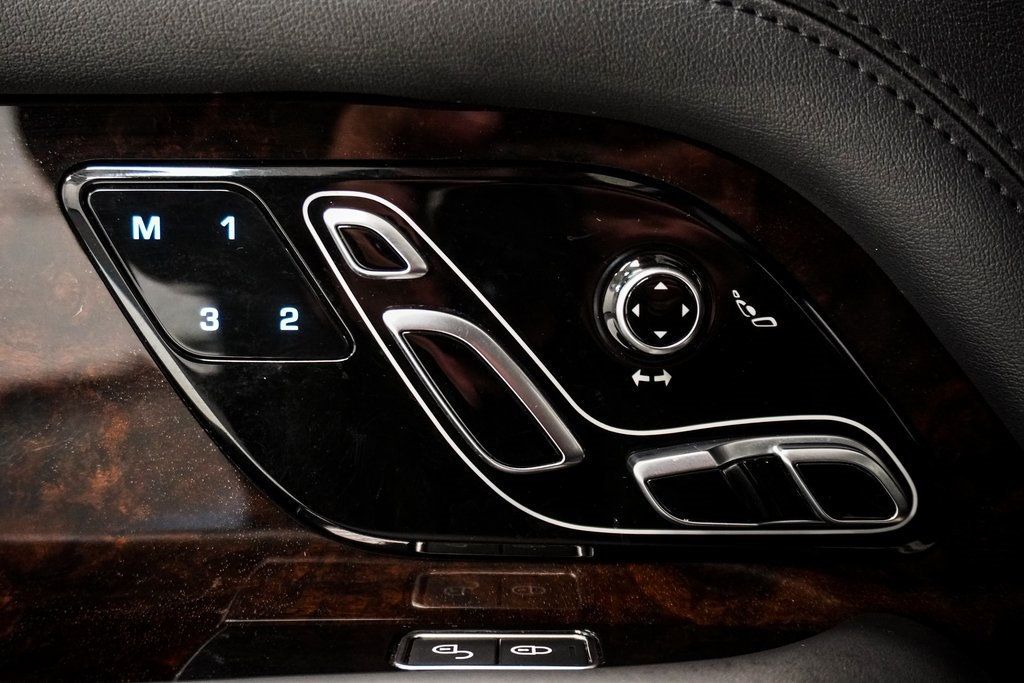 2019 Land Rover Range Rover SuperCharged photo 4