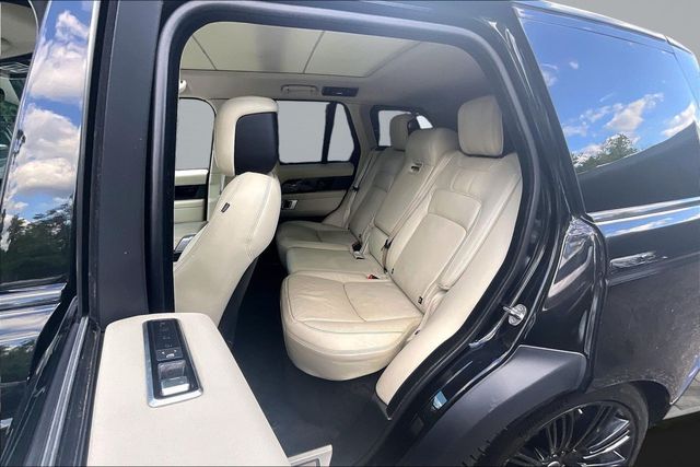 2019 Land Rover Range Rover V8 Supercharged SWB - 23036926 - 17