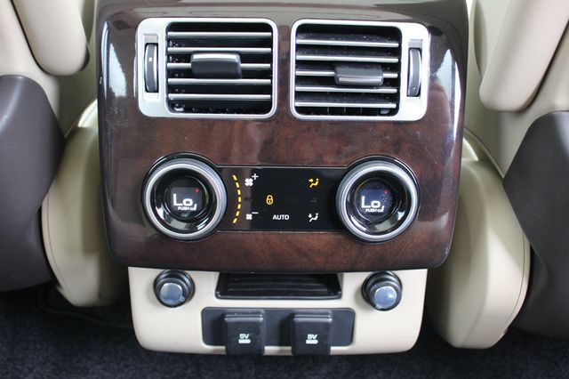 2019 Land Rover Range Rover V8 Supercharged SWB - 23041992 - 34