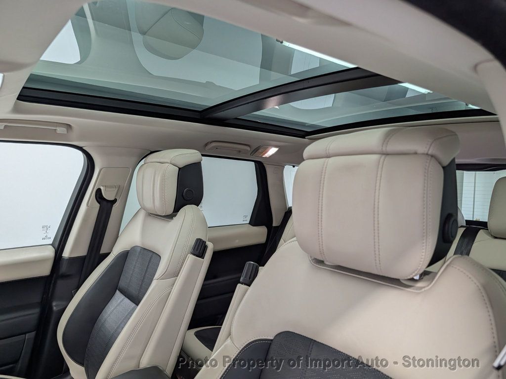 2019 Land Rover Range Rover Sport SuperCharged HSE Dynamic photo 9