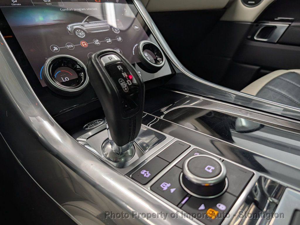 2019 Land Rover Range Rover Sport SuperCharged HSE Dynamic photo 16