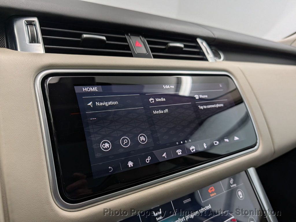 2019 Land Rover Range Rover Sport SuperCharged HSE Dynamic photo 17
