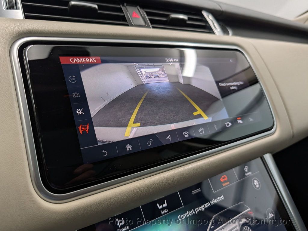 2019 Land Rover Range Rover Sport SuperCharged HSE Dynamic photo 18