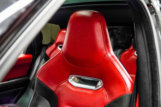 2019 Land Rover Range Rover Sport V8 Supercharged SVR - 22939445 - 35